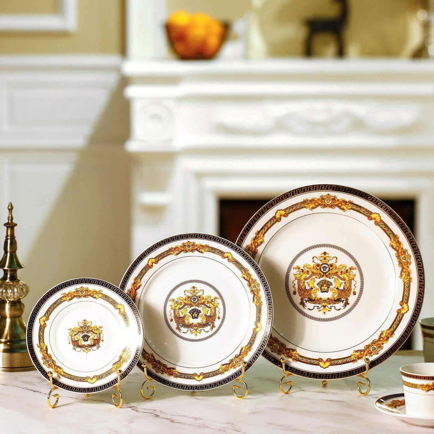 Tatuo 4 Packs Plate Stands for Display 6 Inch Plate Display Stand, Iron Easel Picture Frame Holder, Decorative Photo Holder Stand for Home Decoration (Gold, 6 Inch)