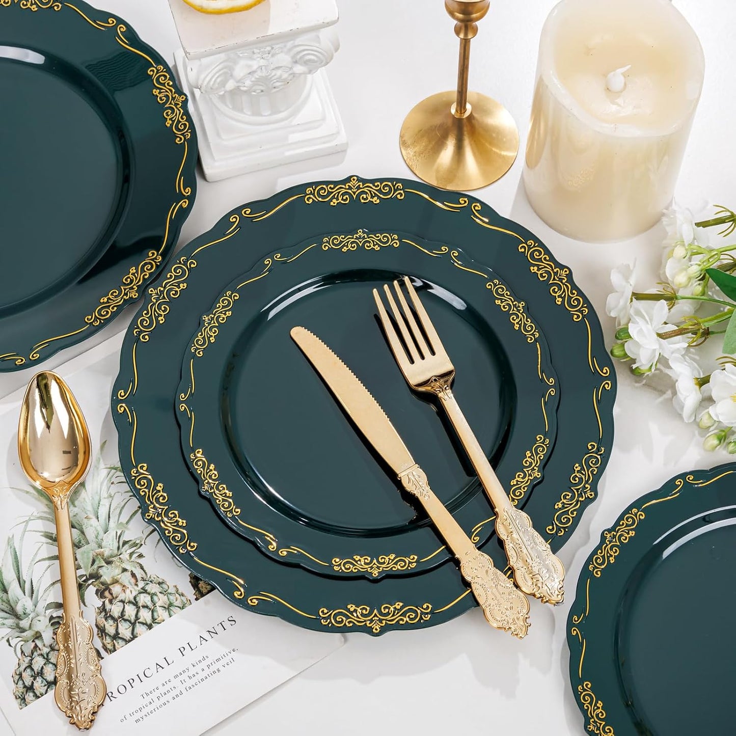 DaYammi 150Pcs Green Plastic Plates with Gold Silverware,Christmas Disposable Plates for Party include 30 Dinner Plate,30 Dessert Plate,90 Gold Plastic Cutlery Set,Green gold plate for Christmas Party