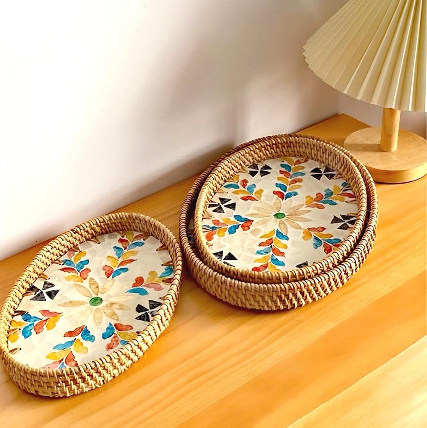 i-lan 3-Pack Oval Rattan Serving Trays with Mother of Pearl Inlay, 13/12/11 Inch Woven Platters for Home Decor, Coffee Table, Display, and Entertaining