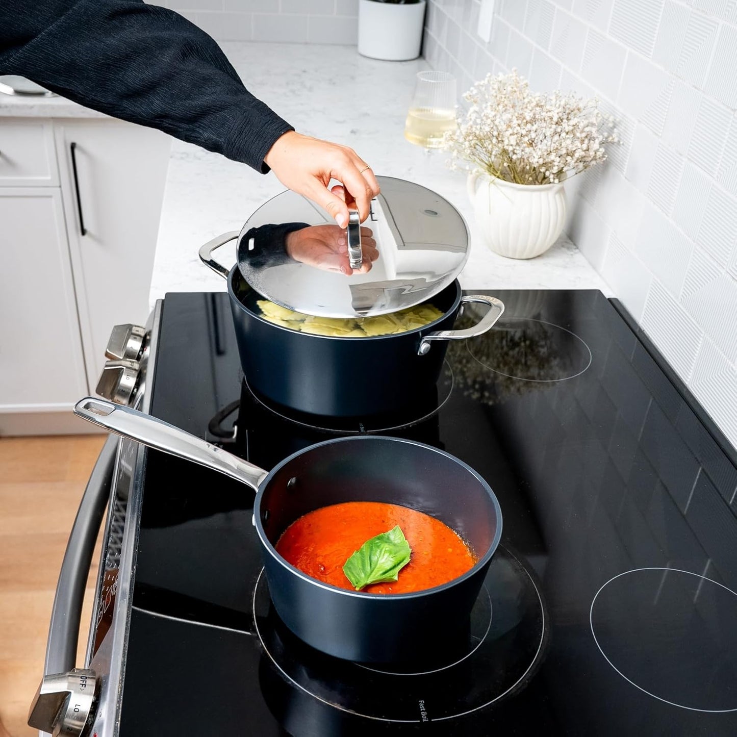 Alva Maestro 2QT Ceramic Nonstick Saucepan with Lid – Non-Toxic Easy to Clean Pot, Oven Safe, and Induction Ready – Belgian-Designed for Effortless, Healthy Everyday Cooking