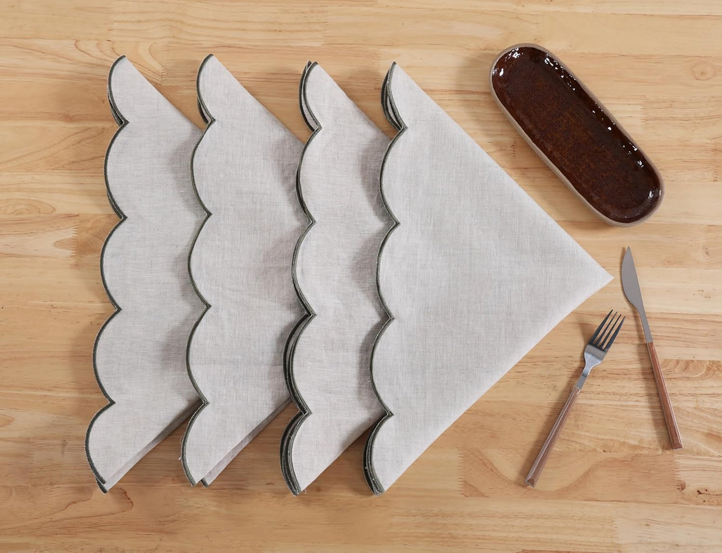 100% French Flax Linen Cloth Napkins Scalloped Embroidery 20’’x20’’ for Dinners, Parties, Weddings, Decorative Halloween, Spring, Easter, Set of 4 Pcs, Natural Linen(Edges-Green)