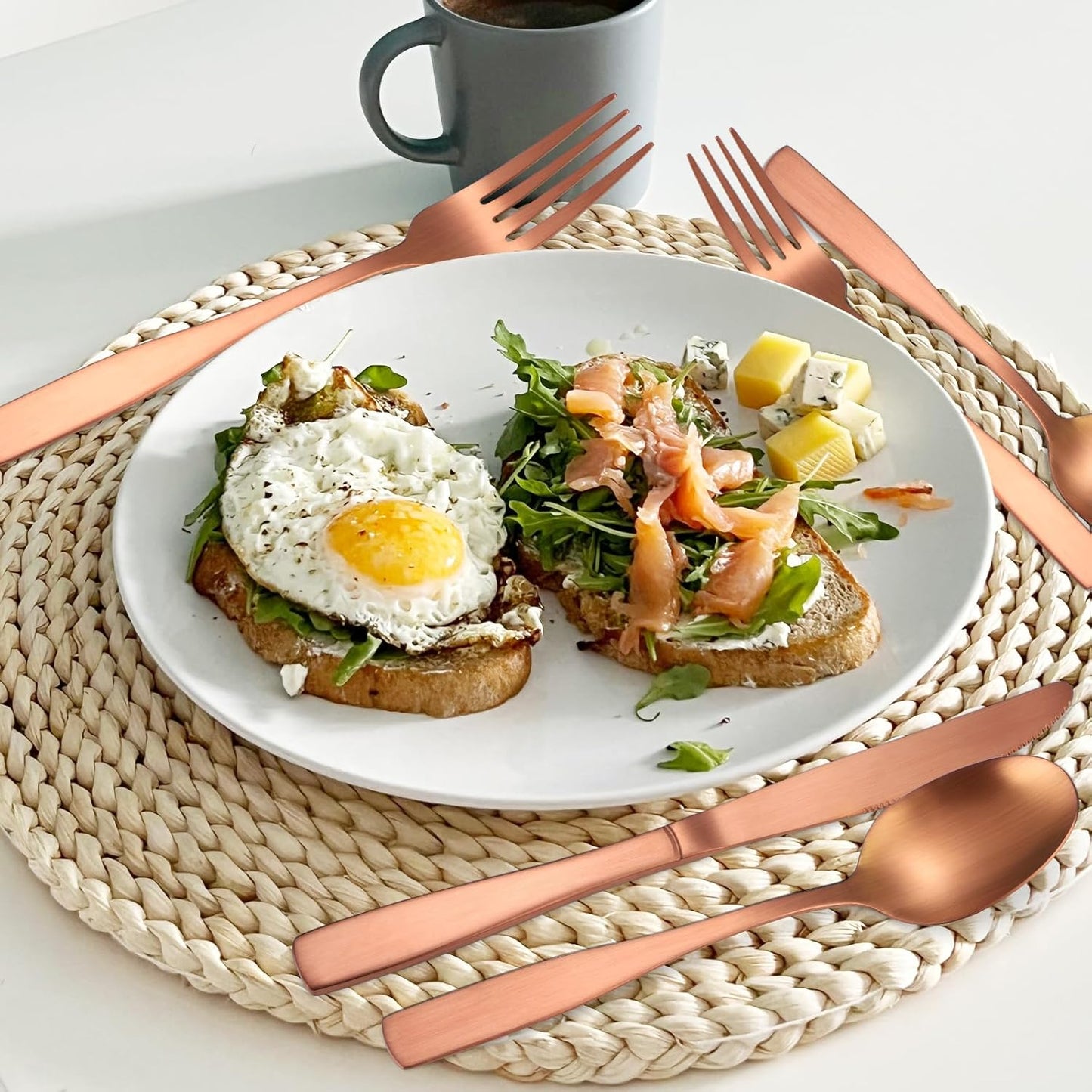 Rose Gold Silverware Matte Stainless Steel Flatware Utensils Set Service for 6 Modern Cutlery Eating Utensils include Forks Spoons Knives for Kitchen Home Restuarant