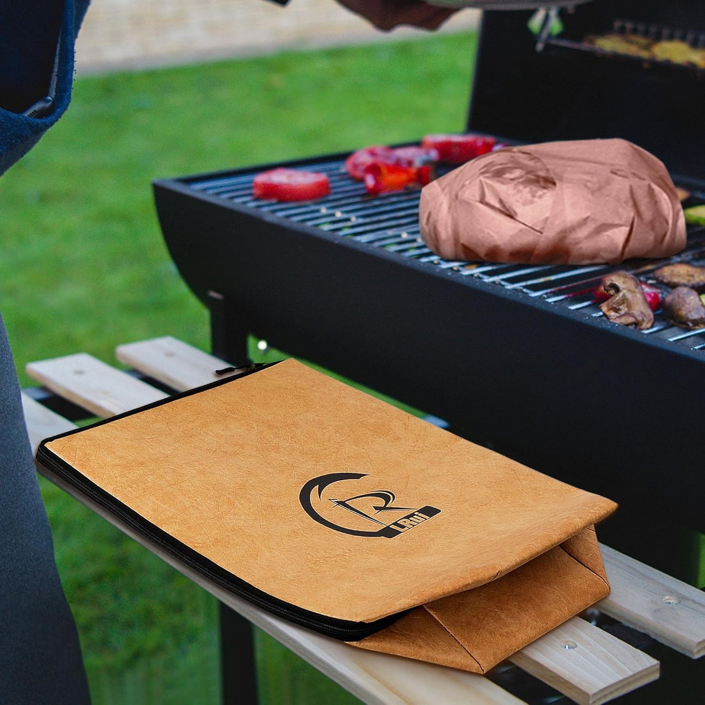 BBQ Blanket, Reusable Meat Insulated Resting Bag for Outdoor BBQ, Smokers and Grilling Ensures The Meat is Tender and Juicy