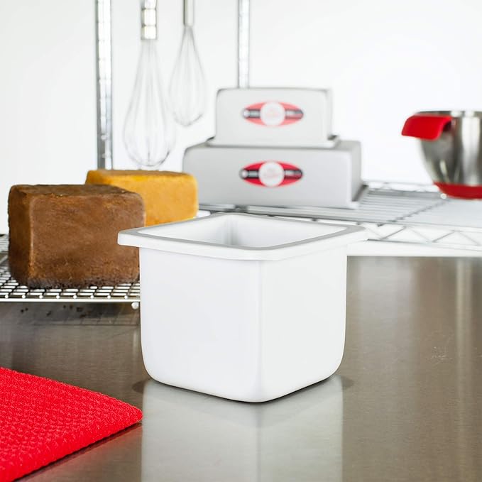 Fat Daddio's Anodized Aluminum Square Cake Pan, 4 x 4 Inch