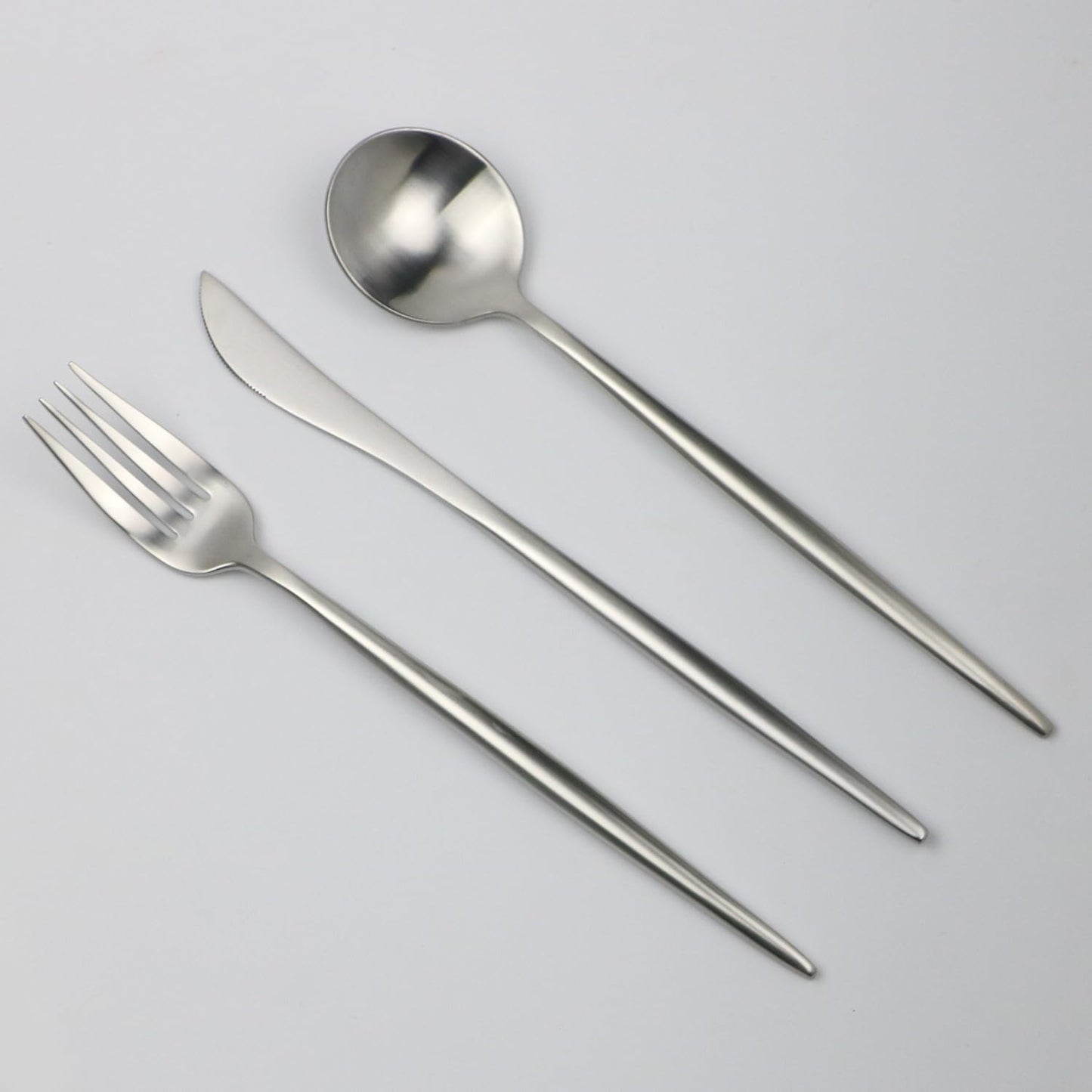 20-Piece 18/10 Stainless Steel Silver Flatware Set, Serive for 4, With Fork Spoons Knife Teaspoon Dessert Fork for Home Kitchen Restaurant Hotel