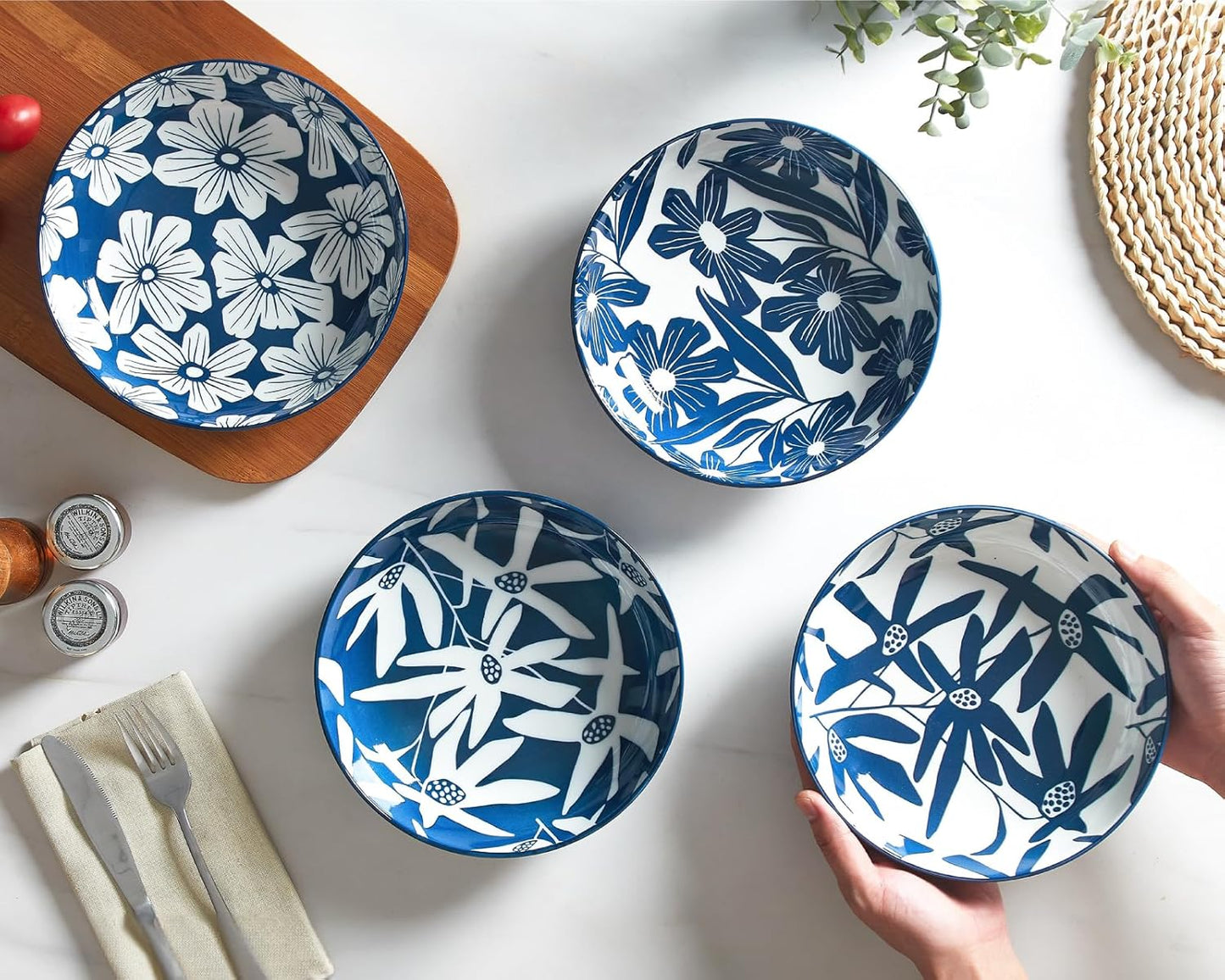 ONEMORE Ceramic Pasta Bowls Set of 4, 36 oz Salad Bowls, Large Kitchen Shallow Bowls Set-Vintage Blue Floral Pattern, Oven Microwave Dishwasher Safe, Scratch Resistant