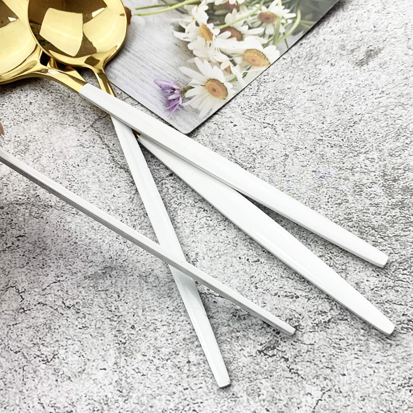 JASHII 18/10 Silver Silverware Set Stainless Steel Flatware Utensils Set Gold Cutlery Set| 24-Piece Modern Cubiertos Dorados| BEST Birthday Wedding Gift (4 sets, White Handle Gold Mirror Polish)