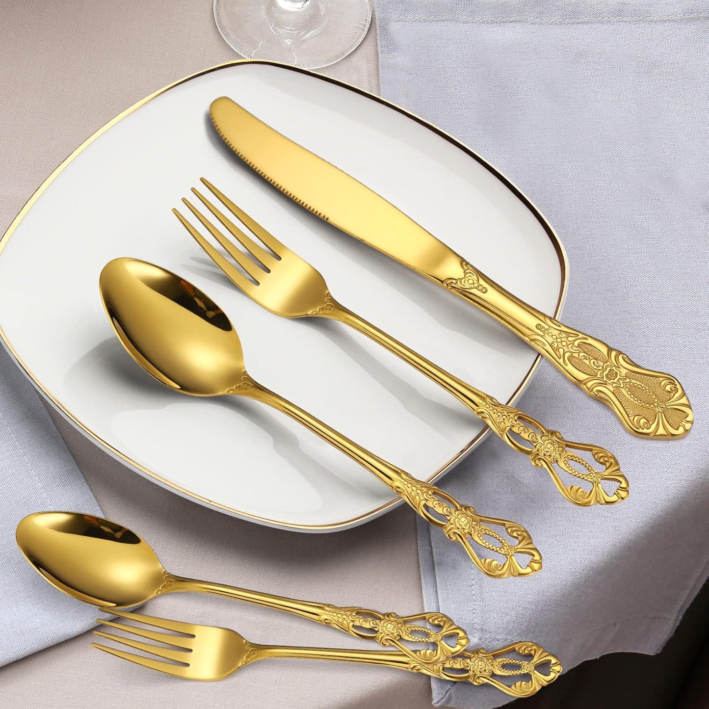 Retro Silverware Gold Set for 4 Stainless Steel Flatware Royal 20 Piece Cutlery Sets Knives Spoons Forks Vintage Hollow Relief Design Durable Festival Parties Daily Kitchen Utensils