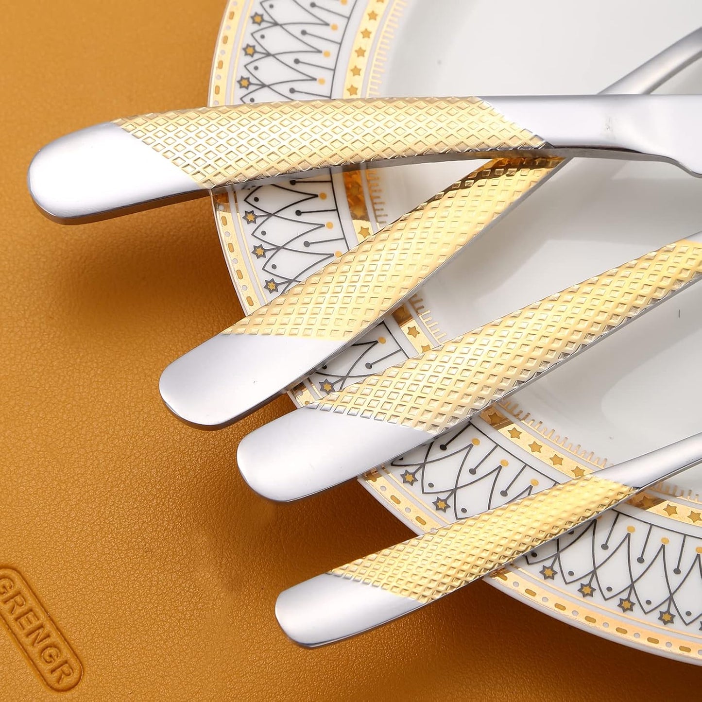 A·HOUSEWARE Hammered Silverware Gold and Silver Flatware Stainless Steel Cutlery Sets for 4 Forks Spoons knives Patten Handle Kitchen Utensils for Restuarant and Home