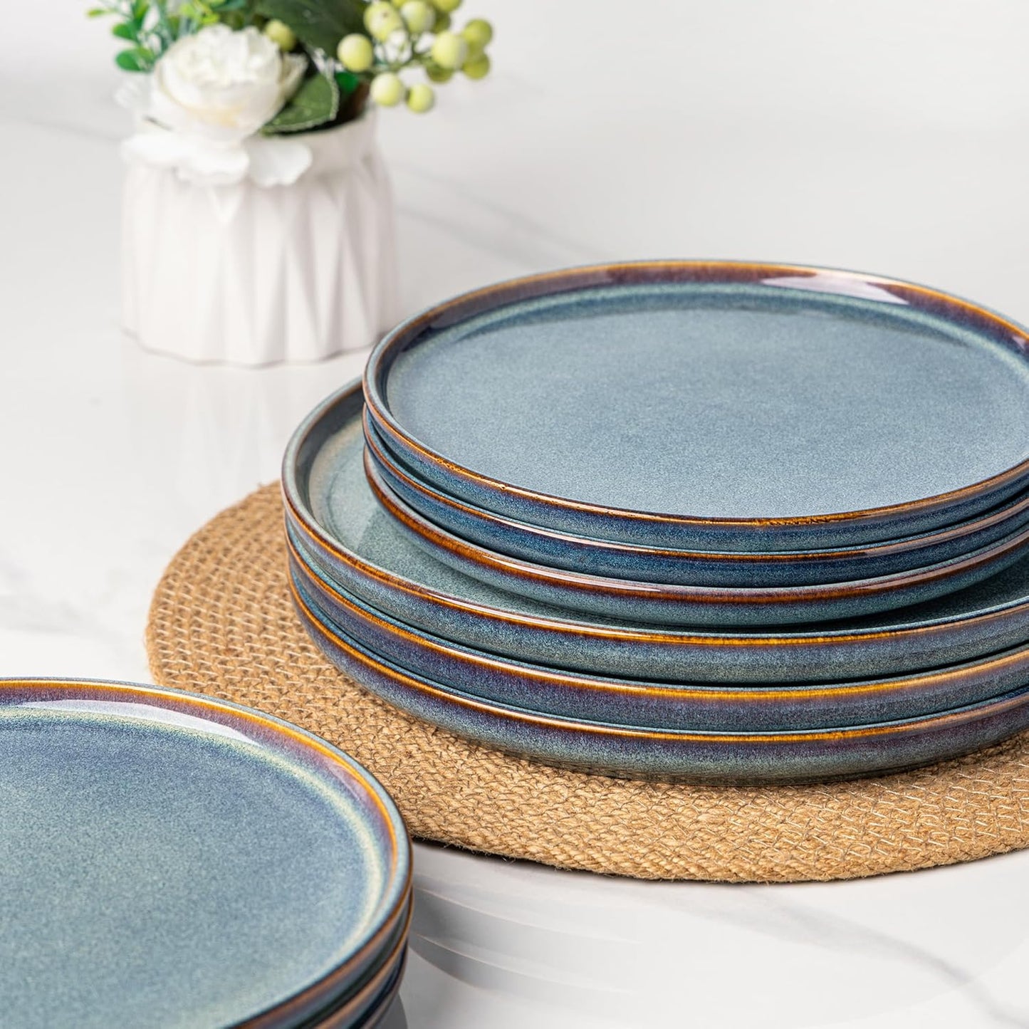 AmorArc Ceramic Dinnerware Sets for 4,Round Reactive Glaze Stoneware Plates and Bowls Set,Highly Scratch Resistant Dishware | Dishwasher & Microwave Safe Dishes Set,Service for 6 (18pc)