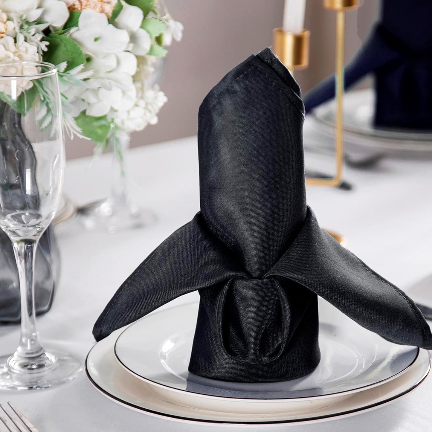 Bailarina Cloth Napkins Set of 40,17x17 inches Dinner Napkins Cloth Washable,Polyester Square Table Cloth Napkin Bulk with Hemmed Edges Ideal for Banquets, Parties and Weddings-Black