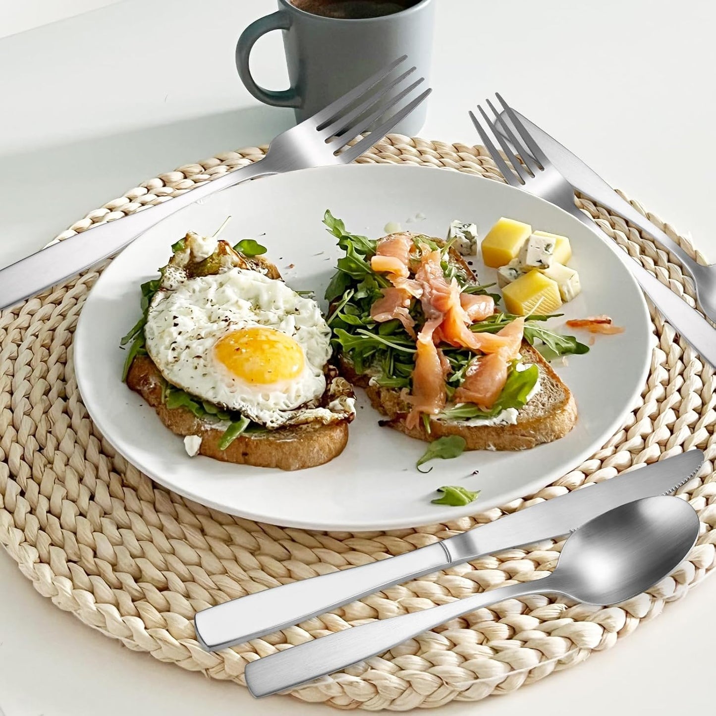 Silver Matte Silverware Square Handle 30 pieces Stainless Steel Cutlery Set for 6 Tableware Modern Eating Utensils for Home Kitchen Bar Restaurant