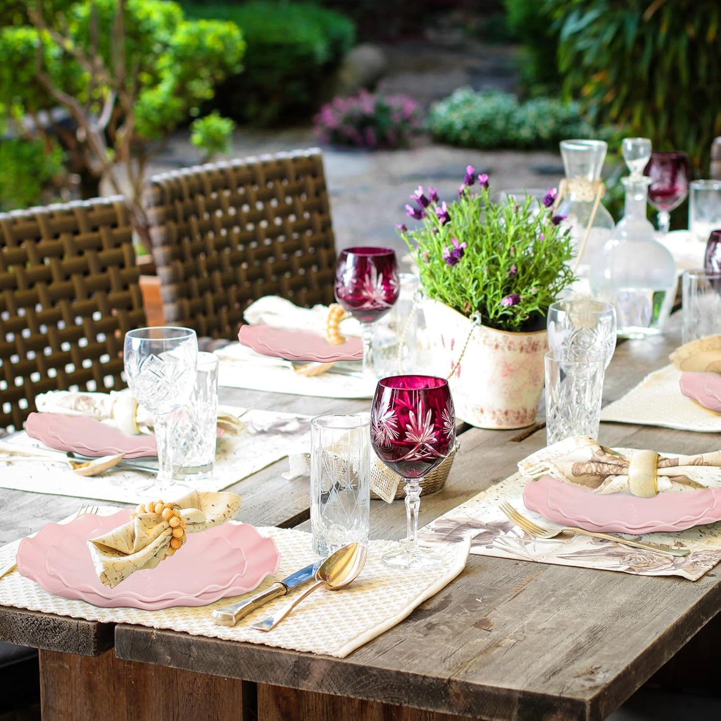 LIYH 50 Pcs Pink Plastic Plates Reusable - Durable and Dishwasher Safe Baby Shower Plates Wavy Daisy Plastic Flower Plate for Party Wedding Birthday Picnics BPA Free (25Guests)