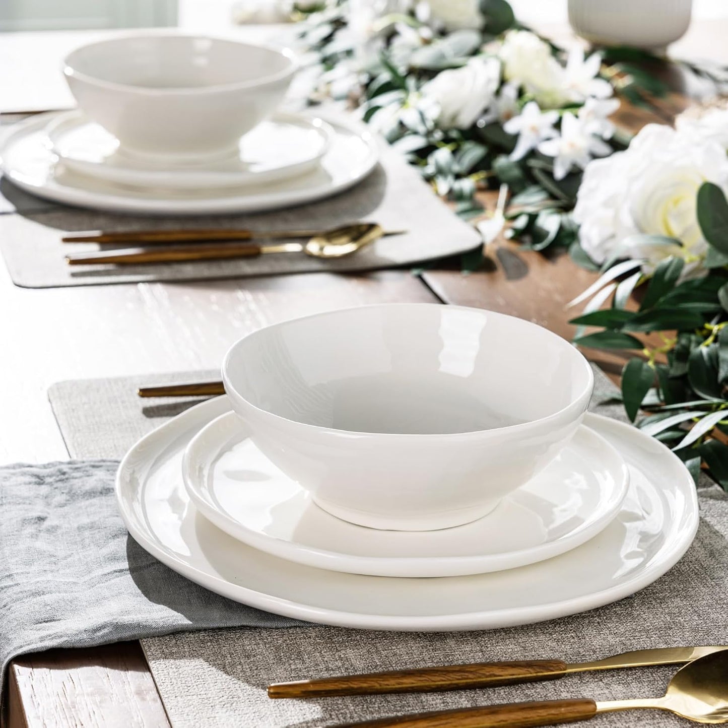 LERATIO Ceramic Dinnerware Sets for 6,Porcelain Plates and Bowls Sets with Wavy Edge, Oven &Microwave & Dishwasher Safe,Light Weight & Scratch Resistant Dishes Sets-Service for 6 (18pcs)-Peal White