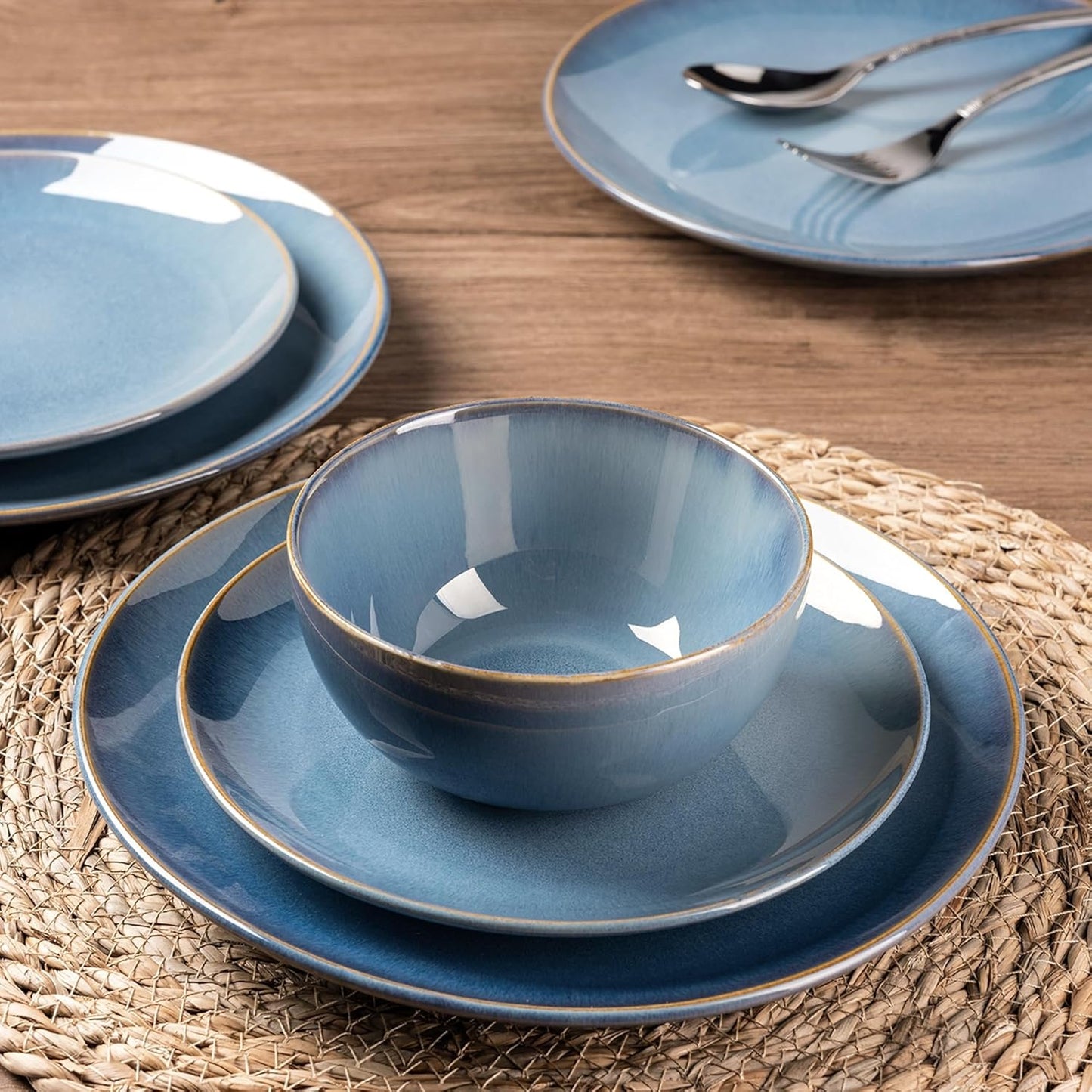 GBHOME Ceramic Dinnerware Sets for 8, 24 Pieces Stoneware Plates and Bowls Sets, Reactive Glaze Dishes -Scratch Resistant, Dishwasher&Microwave Safe-Alaskan Blue