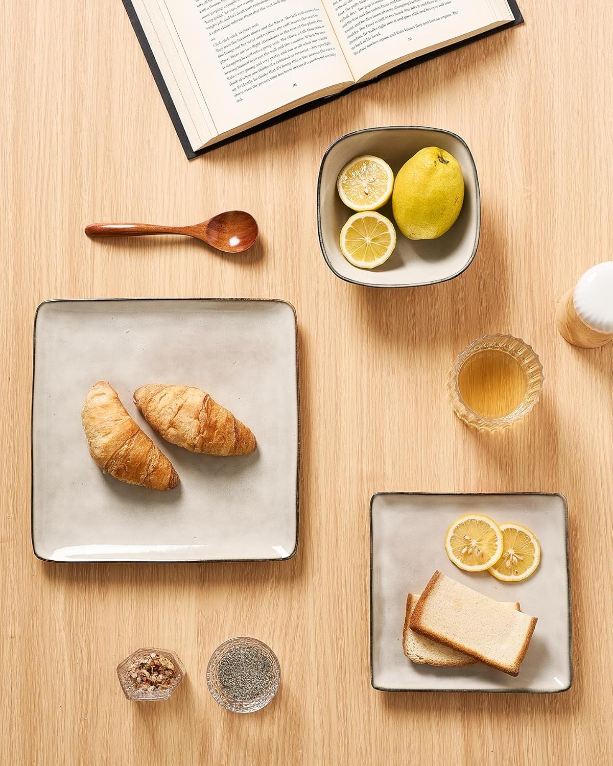 Famiware Dinnerware Sets for 4, Ocean Square 12-Piece Kitchen Plates and Bowls Sets, Microwave and Dishwasher Safe, Scratch Resistant, Light khaki