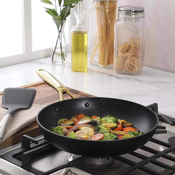 Oster Platinum Abbotsford 11-Inch Nonstick Skillet Fry Pan – Matte Black Stripe Cookware with Gold Handle, Dishwasher Safe, Modern Kitchen Essentials
