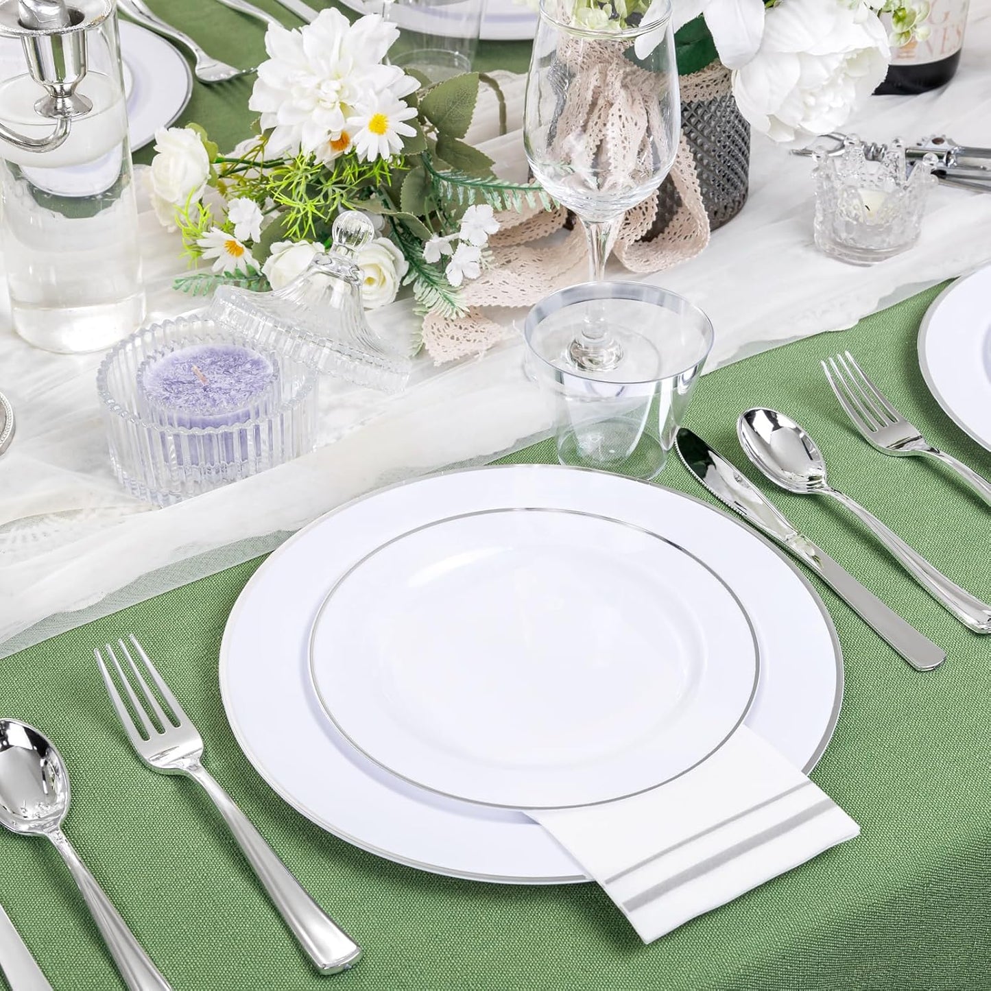 SUT 175 Piece Silver and White Plastic Dinnerware Set for 25 Guests, Disposable Plastic Plates, Include: 25 Dinner Plates, 25 Dessert Plates, 25 Pre Rolled Napkins with Silver Silverware, 25 Cups