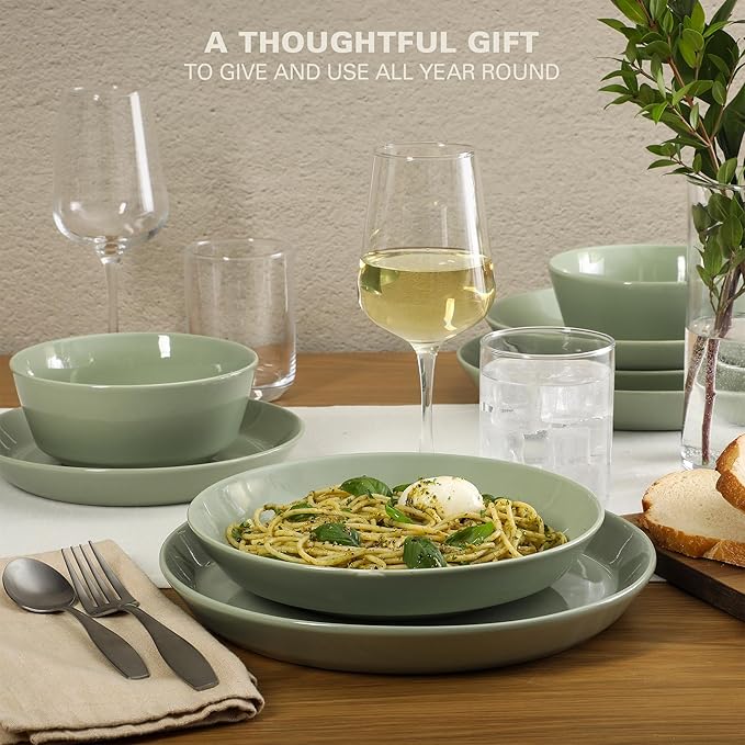 Gibson Home Summer Shades 16 Piece Plates and Bowls Dishes Service for 4 Porcelain Dinnerware Set - Green