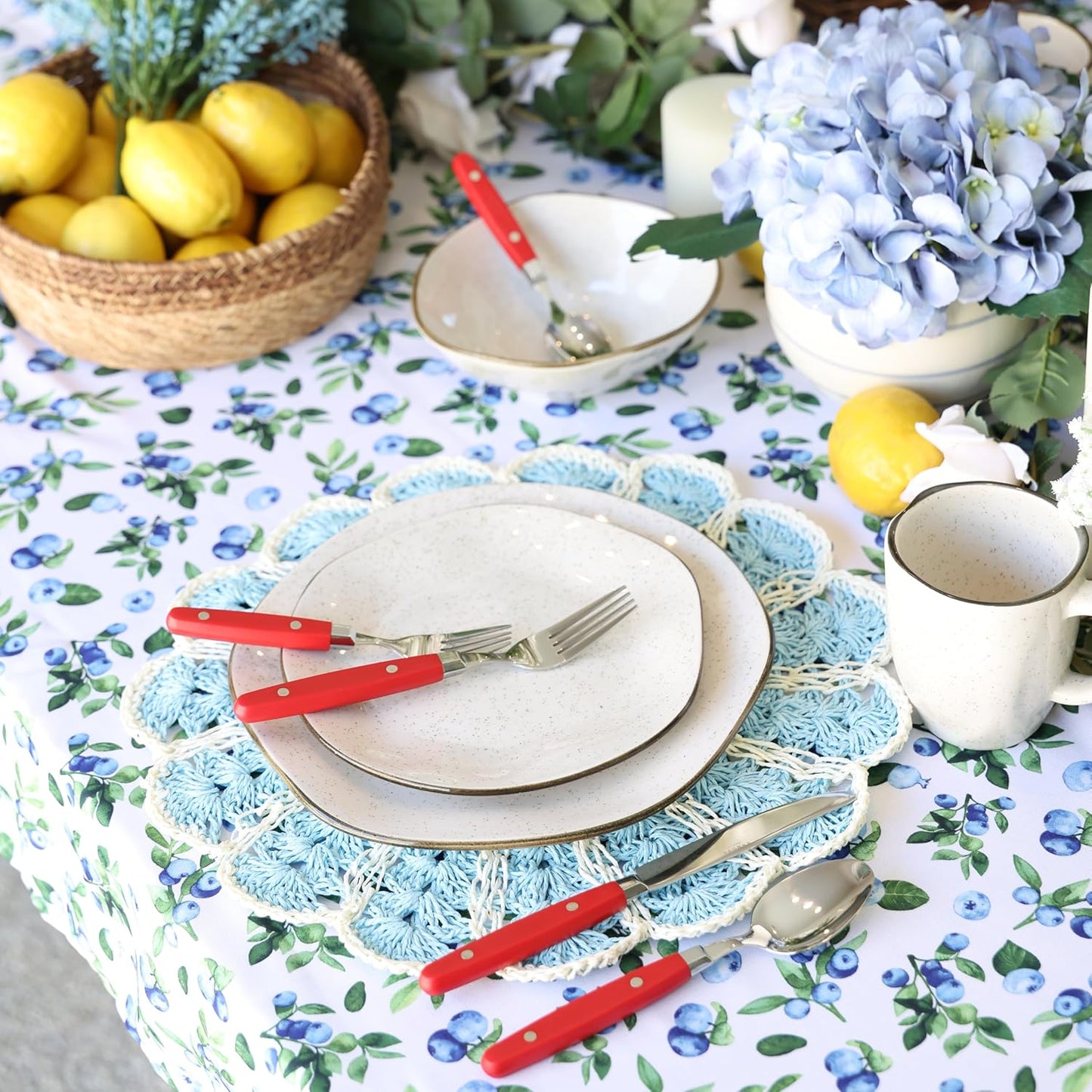 ANNOVA Silverware Set, Retro/Rivet Colorful Stainless Steel Tableware Kitchen Flatware Set Utensils, Includes Dinner Knives, Forks, Spoons, Salad Forks & Dessert Spoons (Red, 20 Pieces)