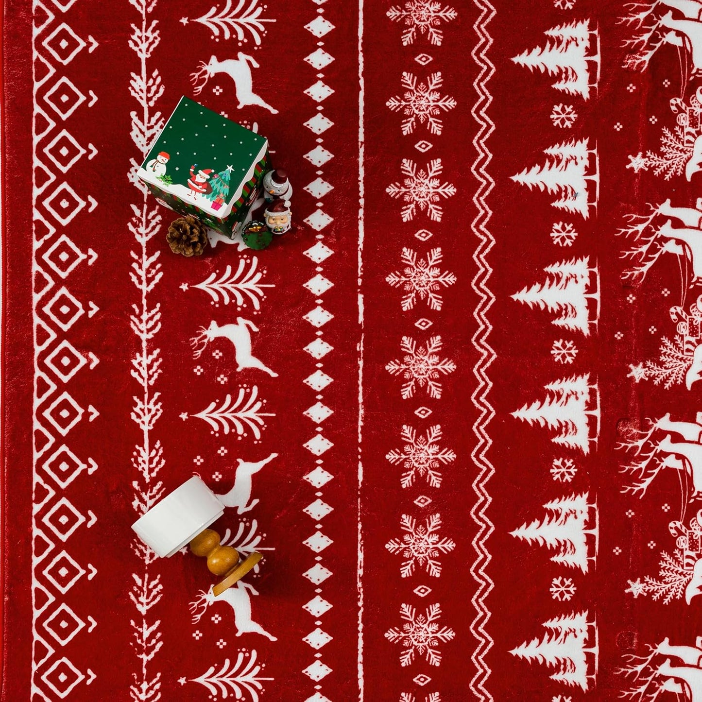 3x8 Christmas Runner Rug Red Washable Carpet Xmas Elk Holiday Decor Kitchen Non Slip Soft Low Pile Carpet Indoor Throw Snowflake Rug Laundry Room Living Room Bedroom Dining Room