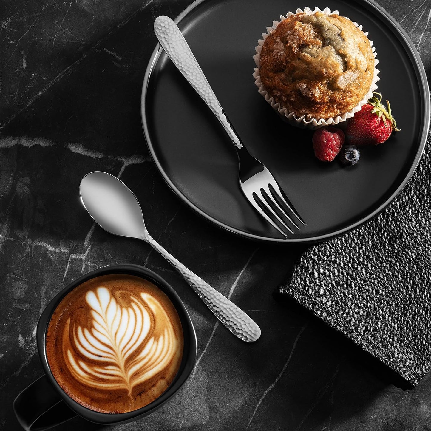 Hudson Essentials Premium 20 Piece Hammered Silverware Set, 18/10 Stainless Steel, Fine Flatware Service for 4 - Dishwasher Safe Bergamo Cutlery