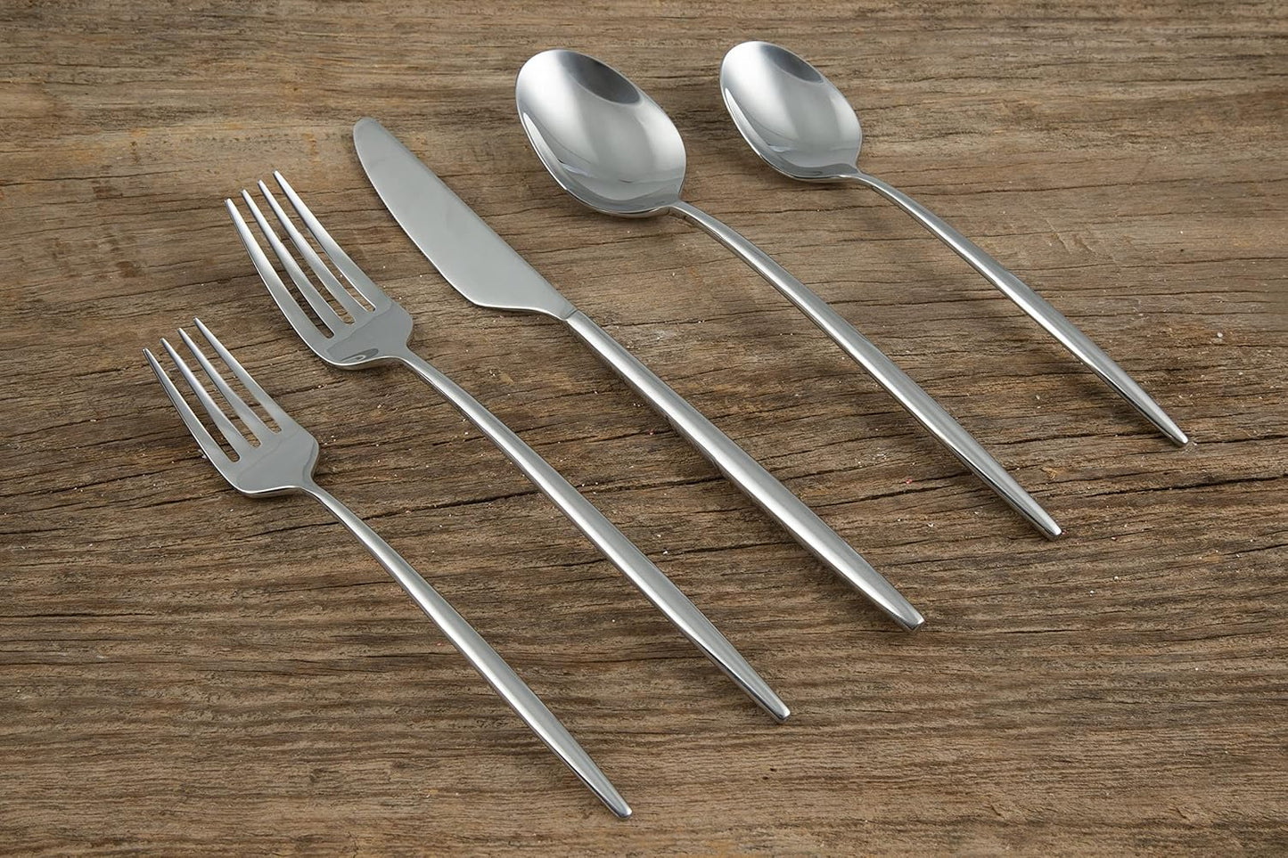 Cambridge Silversmiths Gaze Mirror 20 Piece Flatware Set, Service for 4, silver