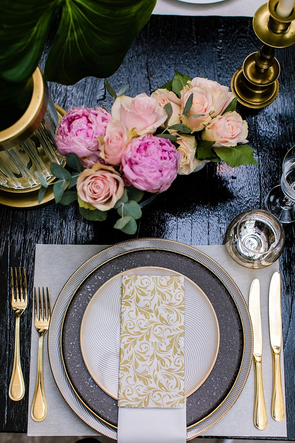 AMERICAN HOMESTEAD Paper Napkins - Gold Leaf Disposable Linen-Like Dinner Napkins - Restaurant-Quality Table Serviettes for Weddings, Parties, and Events - 15.75" x 15.75" - 50 Count