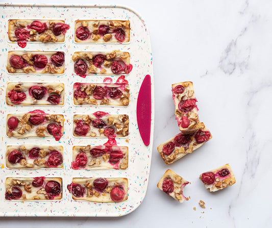 Trudeau 24 Slot Mini Bar Pan – Premium Confetti White Silicone Bakeware with Steel-Reinforced Rim – Nonstick, BPA-Free Brownie, Blondie, Snack Bar & Mini Cake Mold – Oven, Freezer & Dishwasher Safe