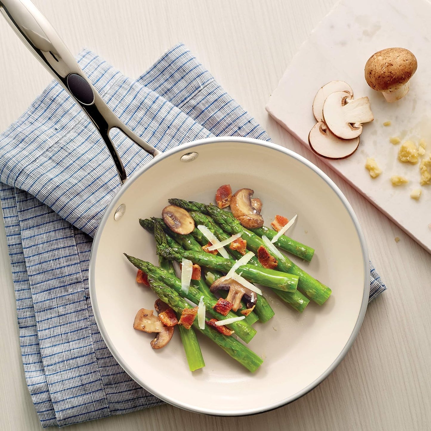 Tramontina Gourmet Ceramica Deluxe Aluminum Frying Pan, Non Stick Skillet with Ceramic Interior, 8-inch, Metallic Black, Made in Italy