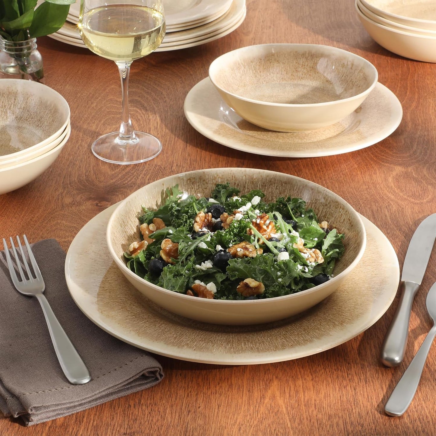 Gibson Home Casper Court 16-Piece Melamine Dinnerware Set – Beige Reactive Glaze Look Plates and Bowls, Service for 4 – Top Rack Dishwasher Safe Everyday Dining Set