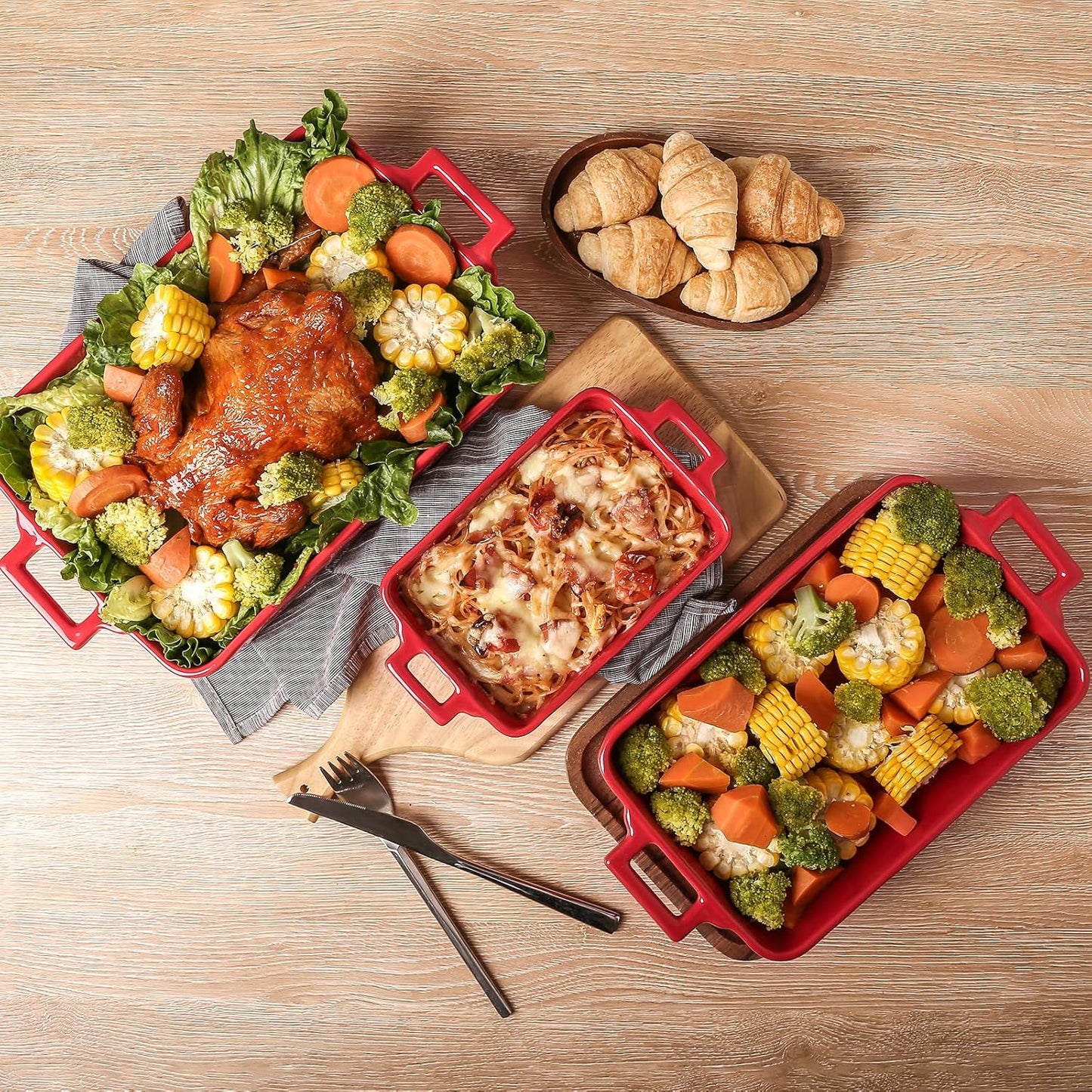 VICRAYS Ceramic Bakeware Set, Porcelain Rectangular Baking Dish, Baking Pan Lasagna Pans Casserole Dish Set for Cooking, Kitchen, Cake Dinner, Banquet and Daily Use, 3 PCS, 15 x 8.5 Inches (Red)