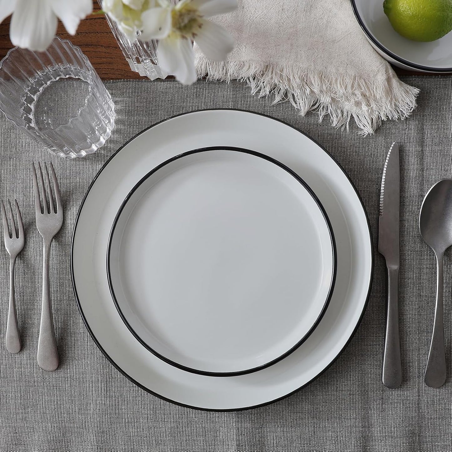 Famiware Saturn Dinnerware Sets, Plates and Bowls Sets for 4, 12 Pieces Stoneware Dish Set - Chip and Scratch Resistant, Microwave and Dishwasher Safe Tableware Set, White with Rim