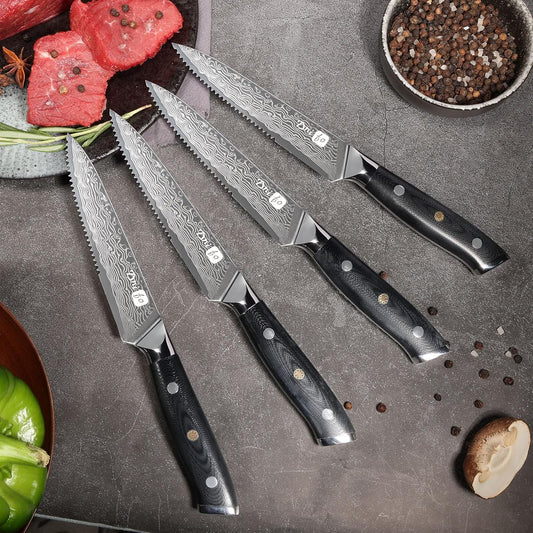 Steak Knives Set of 4,5 Inch VG10 Japanese Steak Knives, Damascus Pattern Half-serrated Meat Knife with Full Tang Handle,Razor-Sharp Durable Dinner Knives with Gift Box