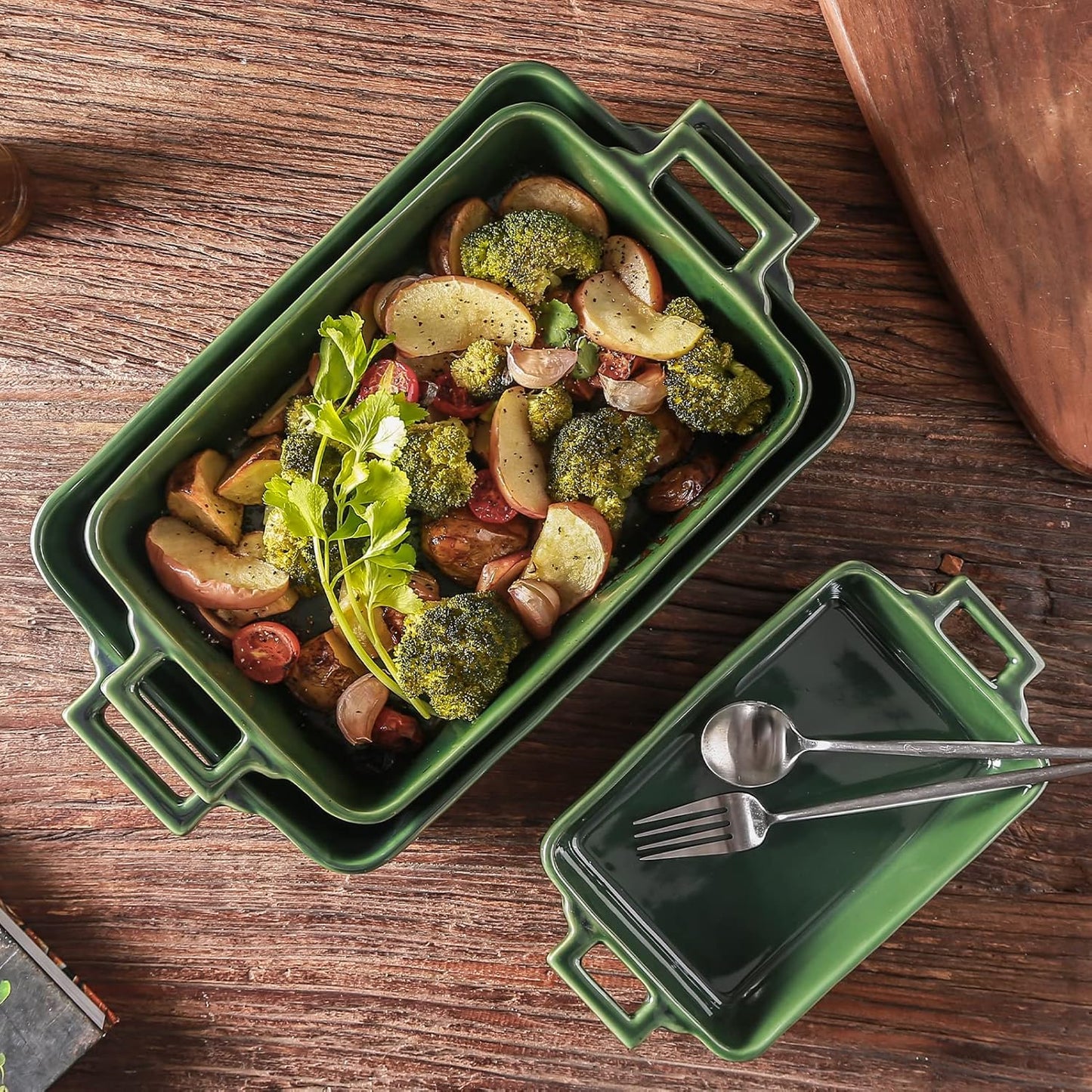 VICRAYS Ceramic Bakeware Set, Porcelain Rectangular Baking Dish, Baking Pan Lasagna Pans Casserole Dish Set for Cooking, Kitchen, Cake Dinner, Banquet and Daily Use, 3 PCS, 15 x 8.5 Inches(Green)