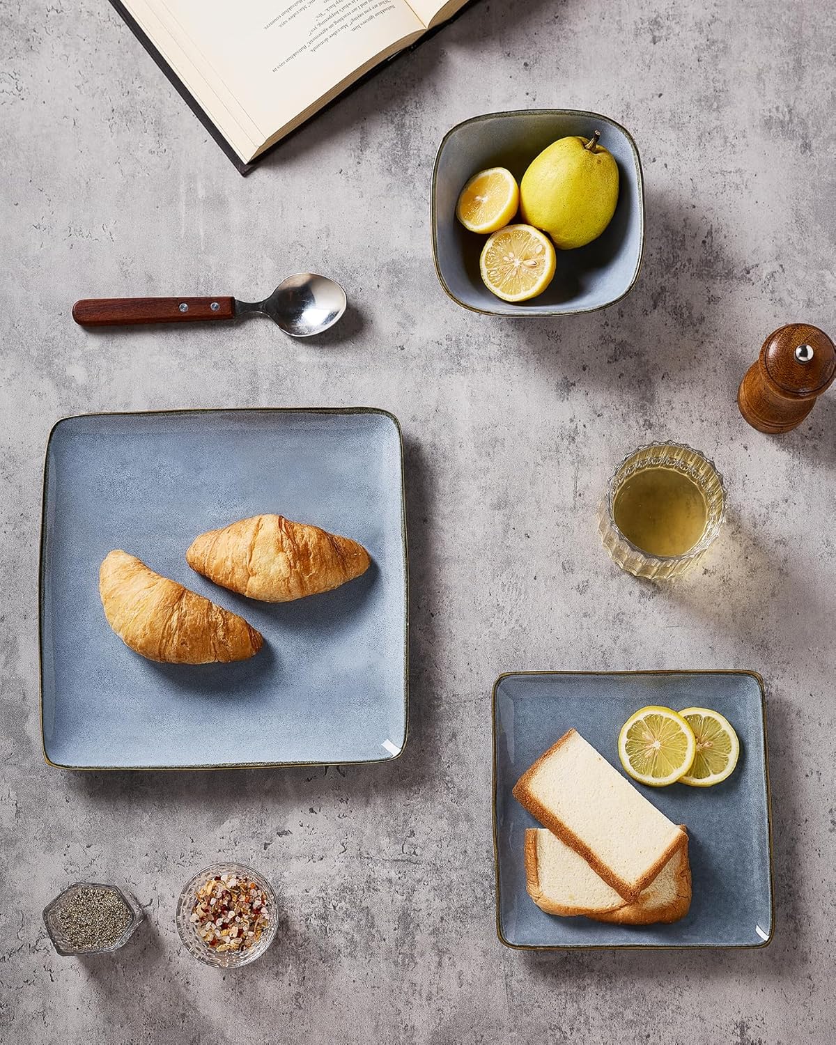 Famiware Ocean Square Plates and Bowls Set, 18 Pieces Dinnerware Sets, Dishes Set for 6, Microwave and Dishwasher Safe, Scratch Resistant, Blue