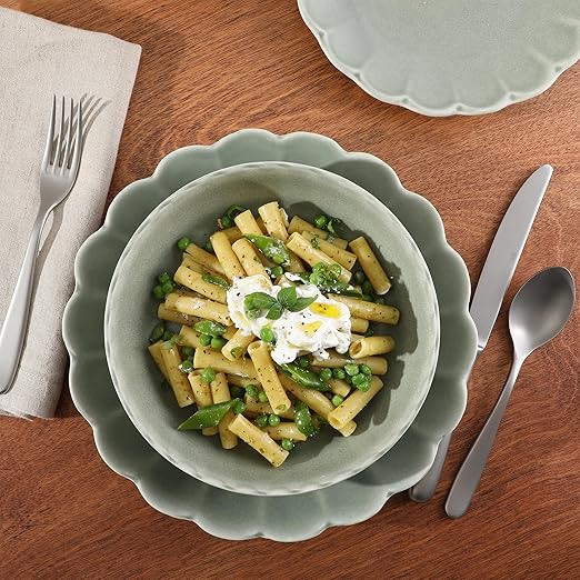 Gibson Elite Malibu Shore 16 Piece Scallop Stoneware Reactive Glaze (Service for 4) Ceramic Plates and Bowls Dinnerware Set - Green