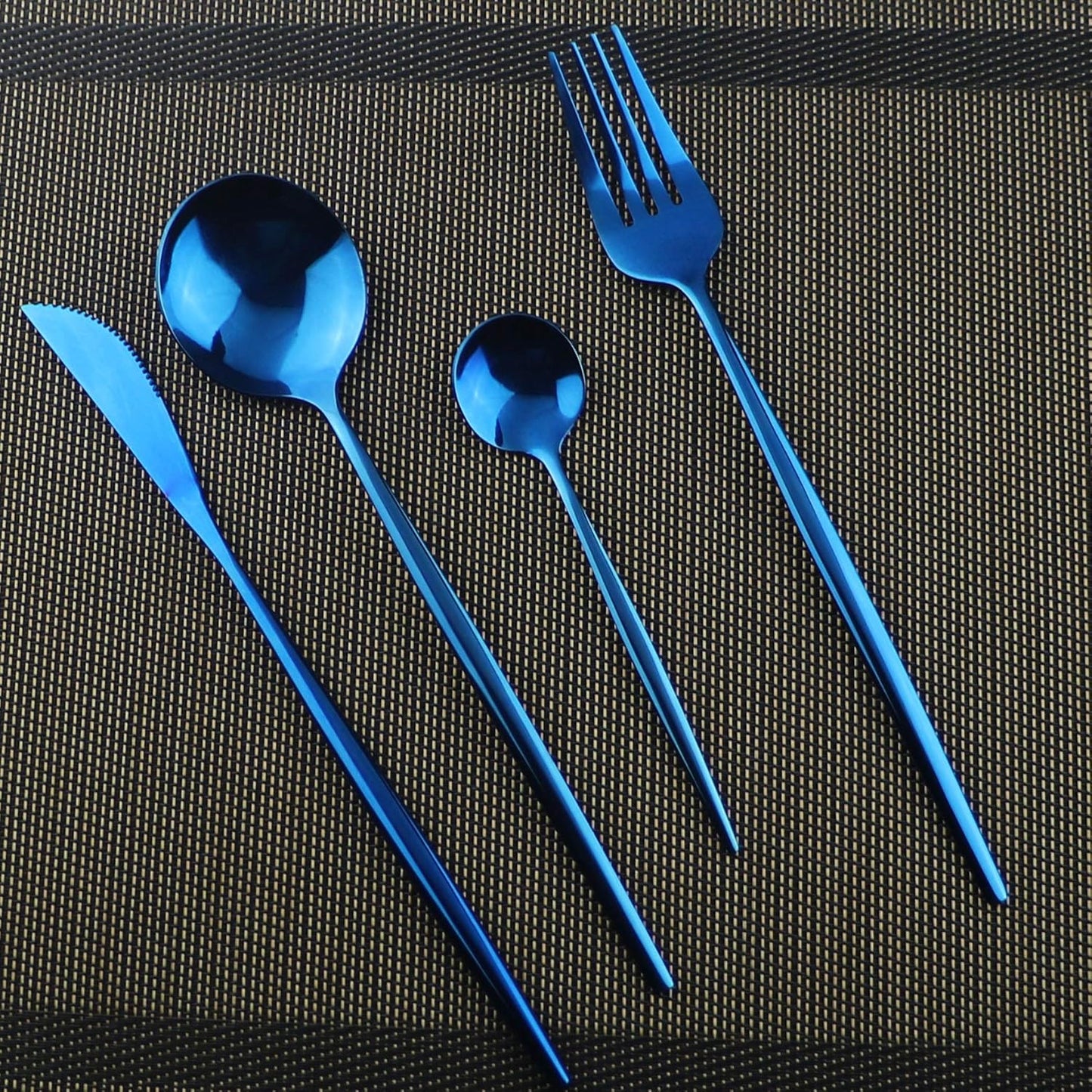 Gugrida 40-Piece Silverware Set 18/10 Stainless Steel Reusable Utensils Forks Spoons Knives Set, Mirror Polished Cutlery Flatware Set, Great for Family Gatherings & Daily Use (Service for 10, Blue)