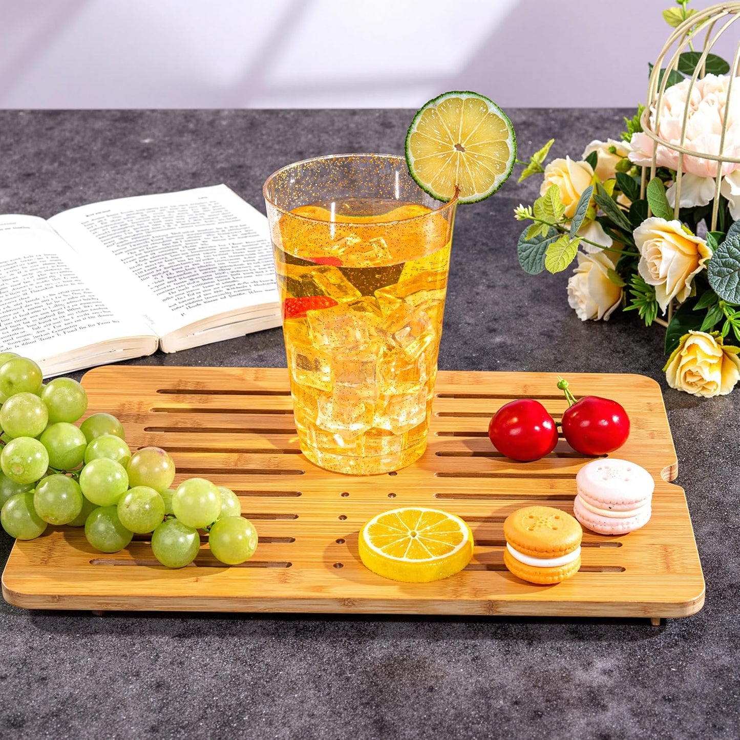 I00000 100 Pack 20 oz Gold Plastic Cups, Gold Glitter Cups Disposable Plastic Wine Glasses Cocktail Glasses Premium Cup, 20 Ounce Glitter Disposable Tumblers for Party & Wedding