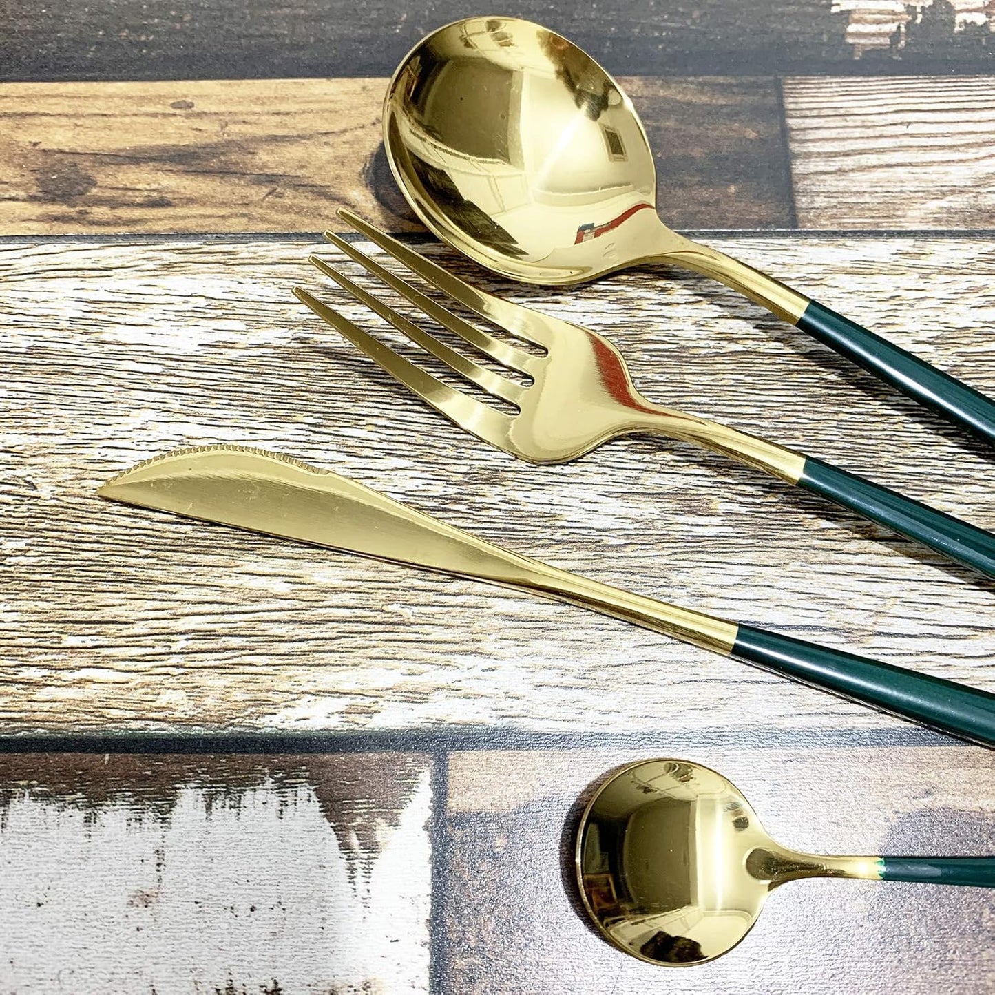 Gugrida 24 pieces Silverware Set - 18/10 Stainless Steel Reusable Utensils Flatware Set, Mirror Cutlery Green Gold Flatware Set, Great for Family Gatherings & Daily Use (Service For 6)