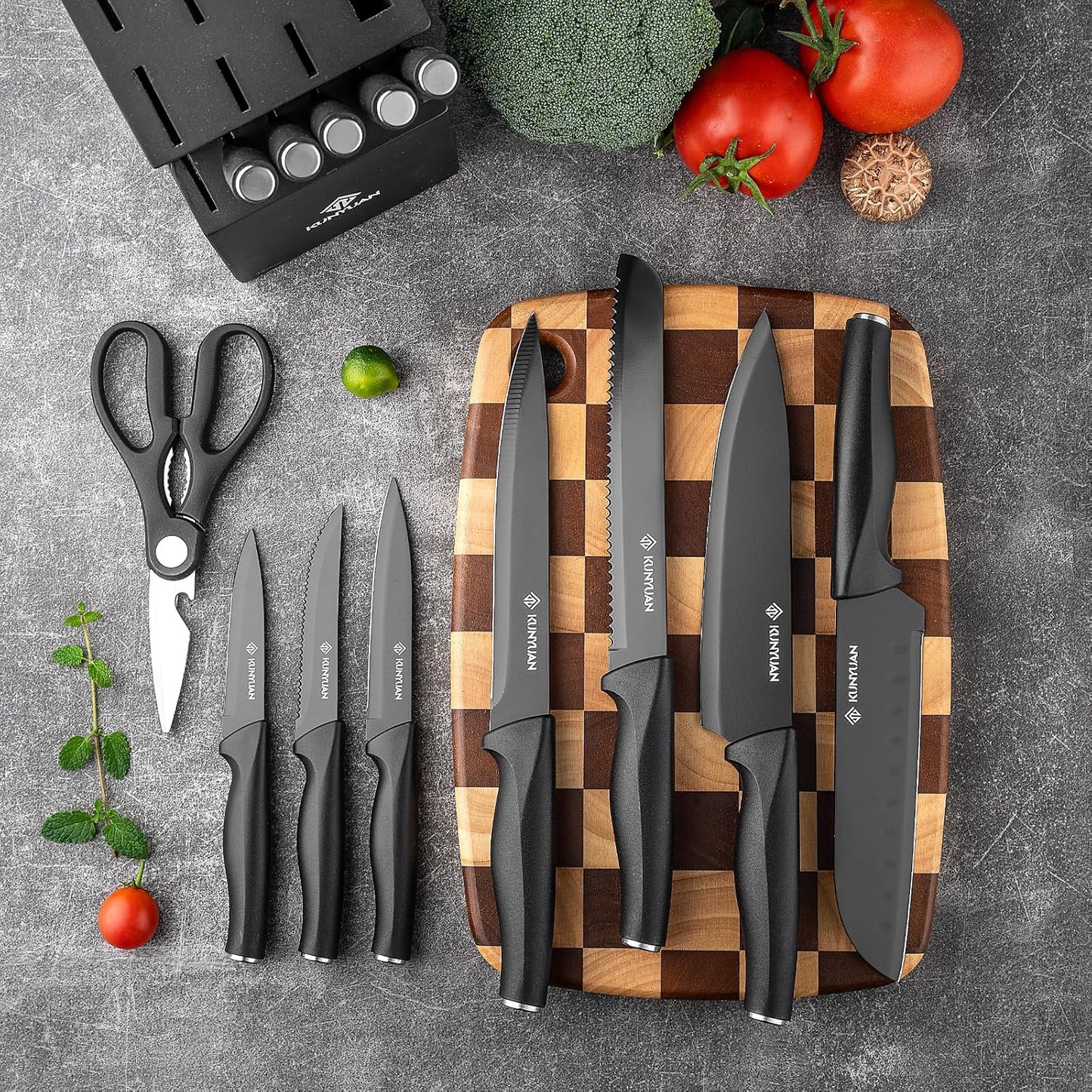 KUNYUAN Kitchen Knife Set, 15-Piece Knife Set with Self-Sharpening Block, Ergonomic Design, 6 Steak Knives, Anti-Slip Handle, Black