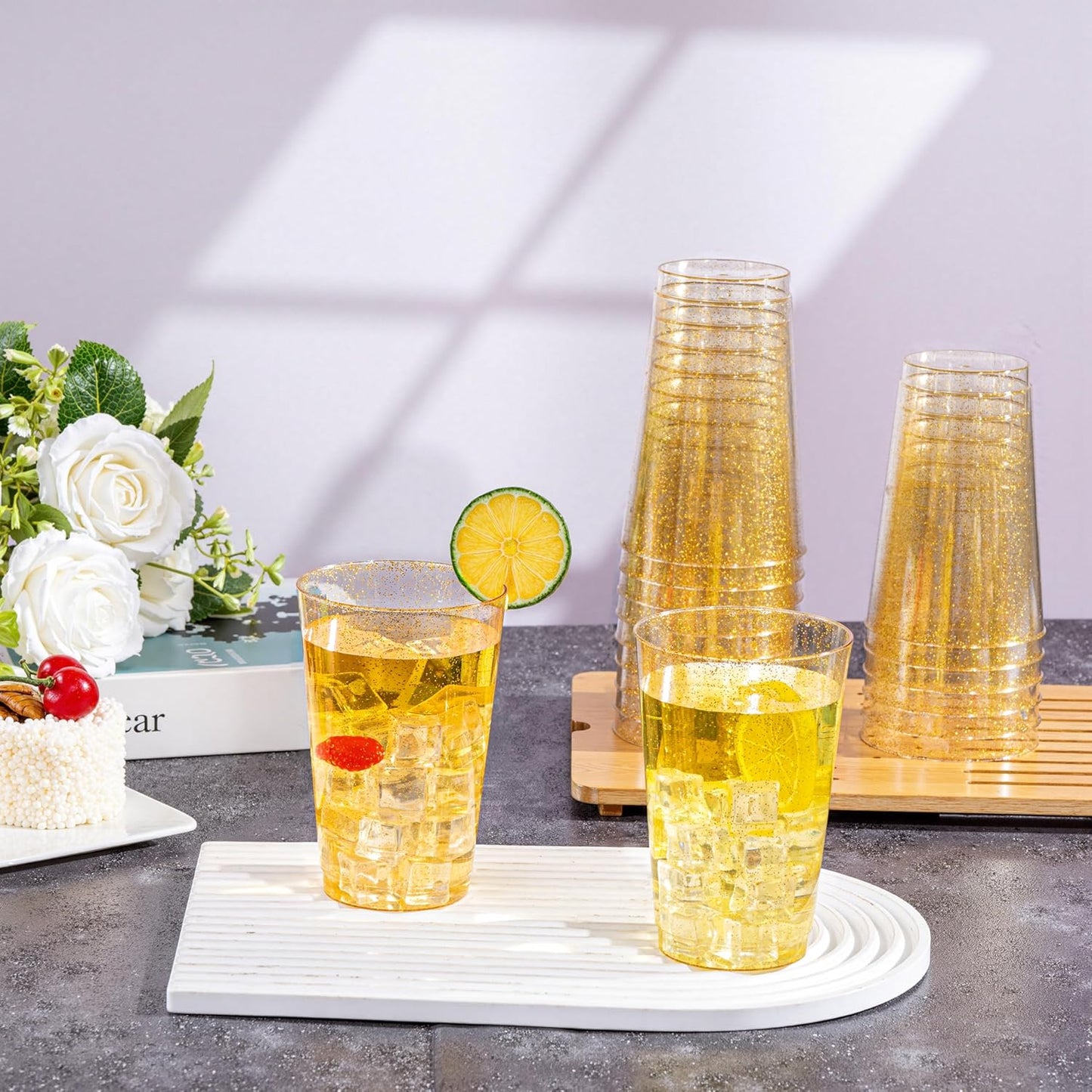 I00000 50 Pack 20 oz Gold Plastic Cups, Gold Glitter Cups Disposable Plastic Wine Glasses Cocktail Glasses Premium Cup, 20 Ounce Glitter Disposable Tumblers for Party & Wedding