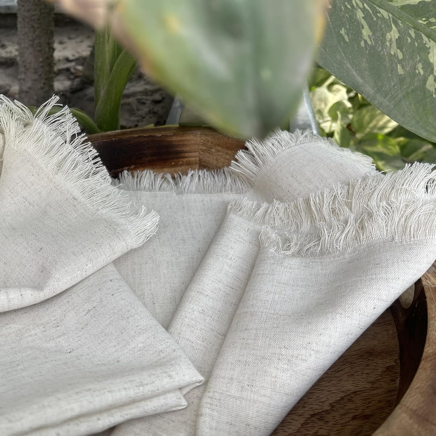 Linen Cloth Napkins - Set of 12 18x18 Cotton Dinner Napkins with Fringes, Mitered Corners, Machine Washable - Ideal for Weddings & Cocktail Parties