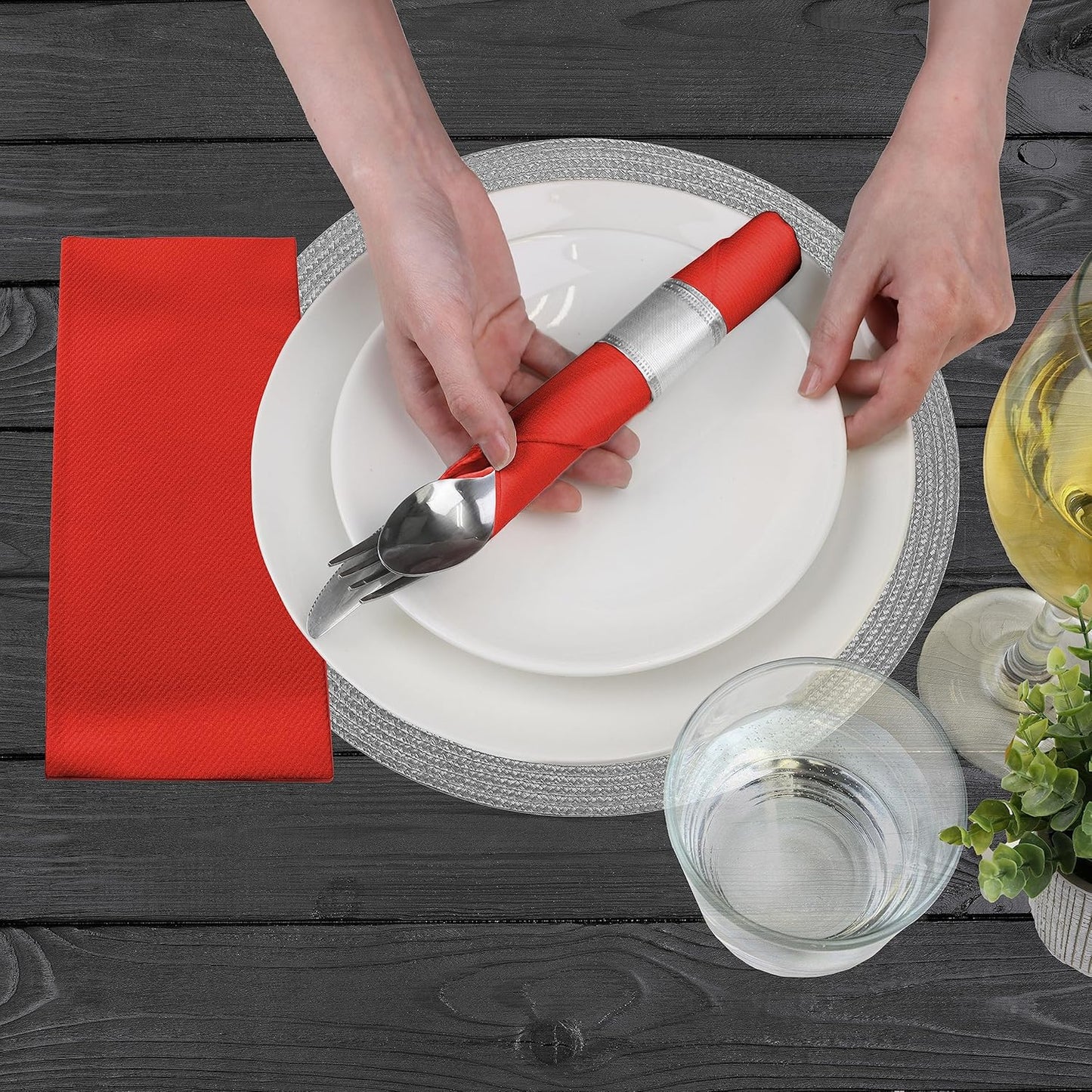 AMERICAN HOMESTEAD Paper Napkins - Red Disposable Linen-Like Dinner Napkins - Restaurant-Quality Table Serviettes for Weddings, Parties, and Events - 15.75" x 15.75" - 50 Count