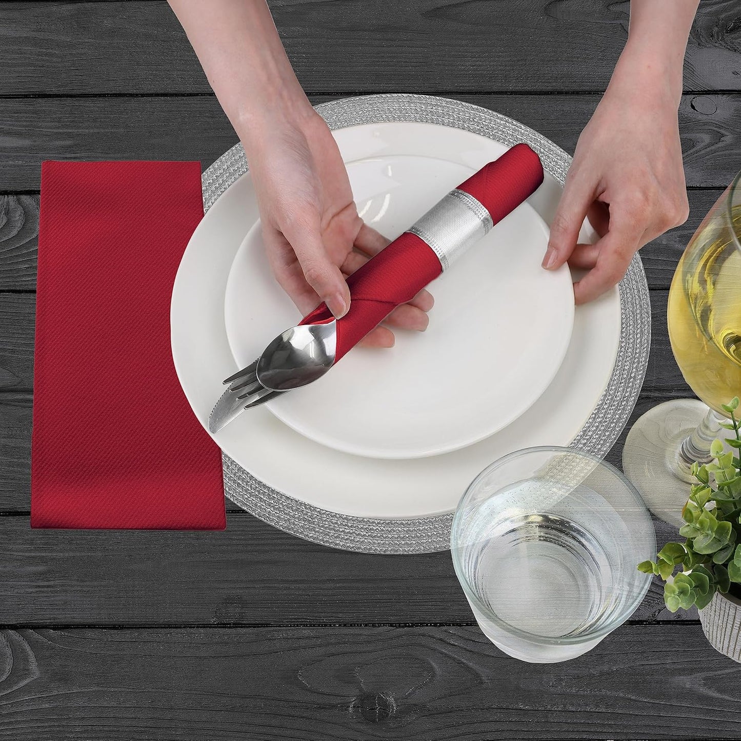 AMERICAN HOMESTEAD Paper Napkins - Burgundy Disposable Linen-Like Dinner Napkins - Restaurant-Quality Table Serviettes for Weddings, Parties, and Events - 15.75" x 15.75" - 50 Count