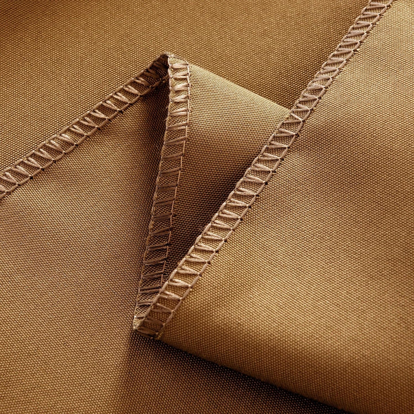 6-Pack 60x60 inch Coffee Table Cloths, Solid Stain and Wrinkle Resistant Tablecloth, Premium Plain Weave Polyester Fabric Rectangle Table Linen Covers for Hotel, Banquet